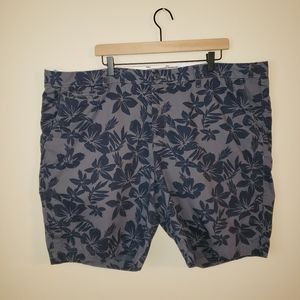 Old Navy Mens Floral Print Shorts  Size 46
